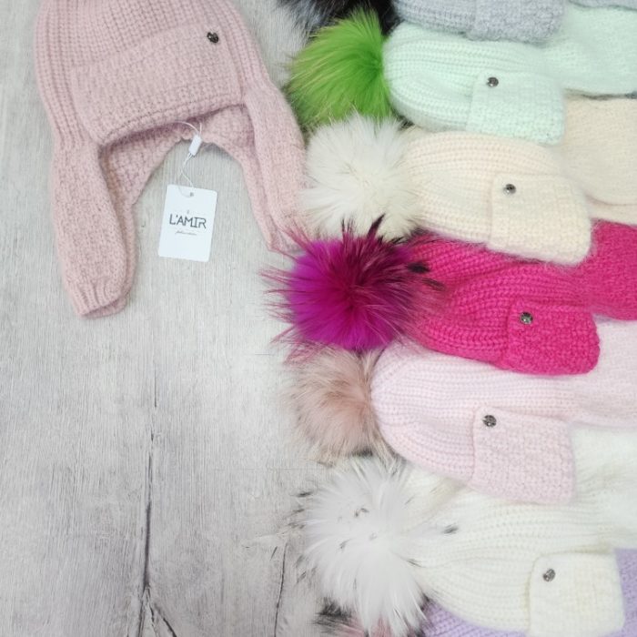 Шапки с натуральным помпоном